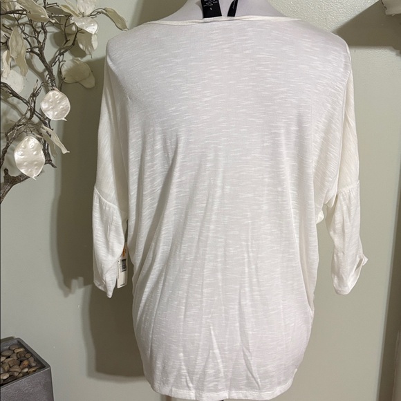 New Directions Cream Textured Women's Blouse - Picture 4 of 4
